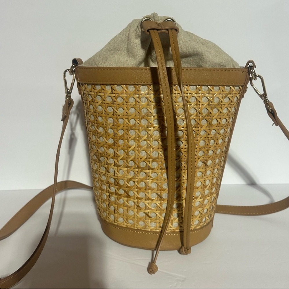 Tommy Bahama Woven Crossbody Bucket Bag